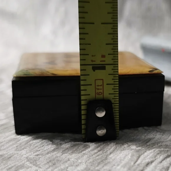 Sold - Picture 4 of 5